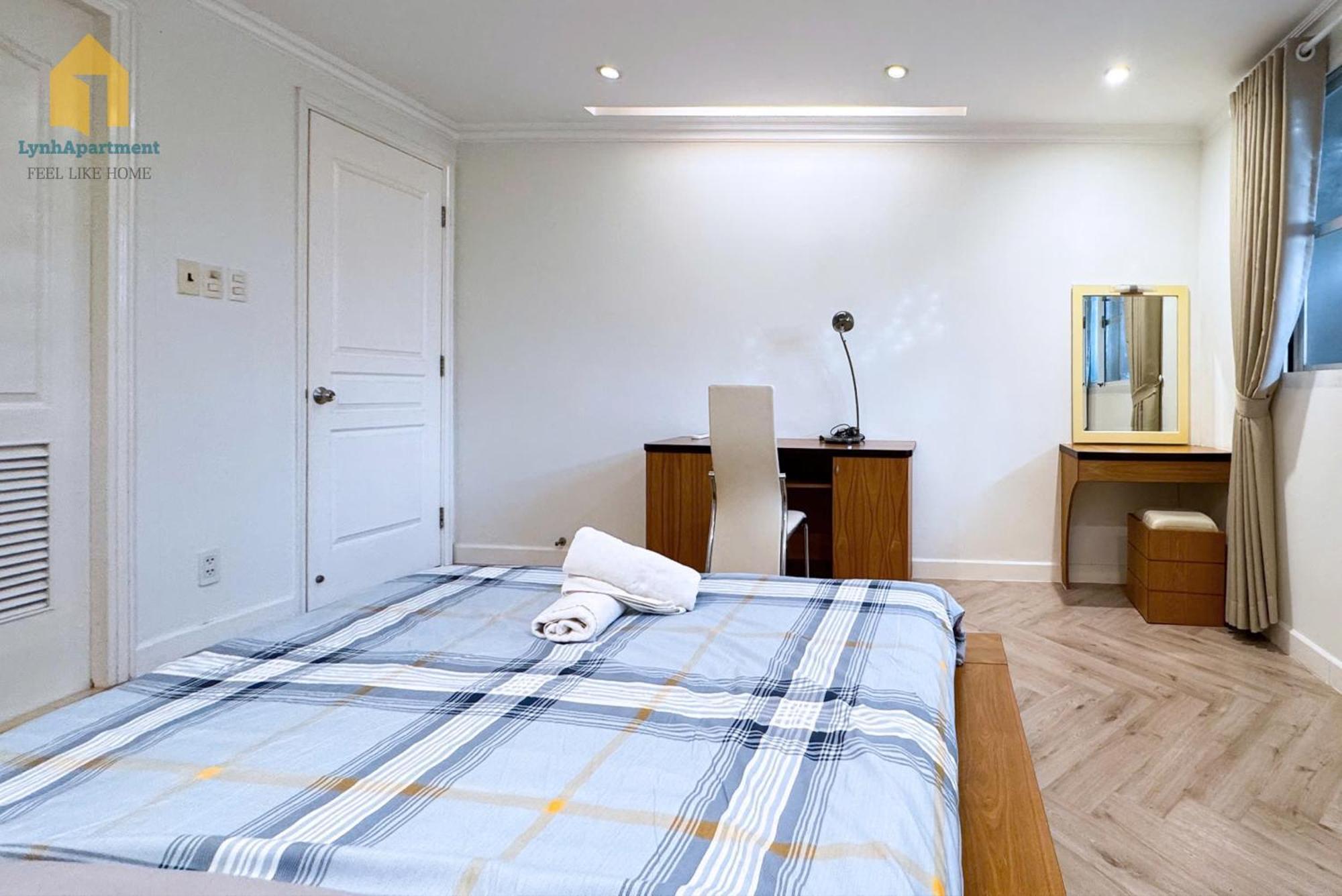 Apartment Lynhapartment Free Pool Near Tsn Airport Spacious *